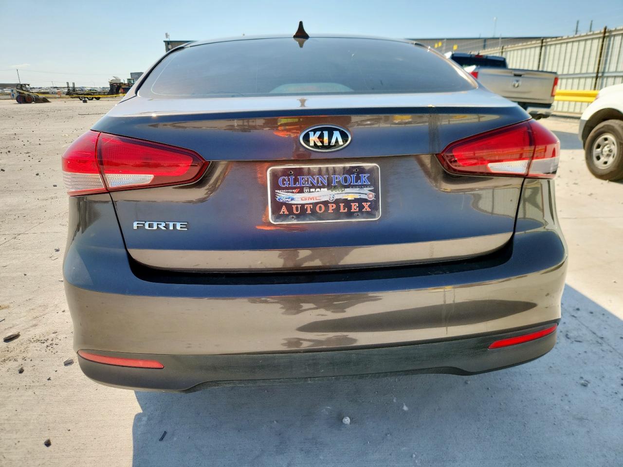 2017 Kia Forte Lx VIN: 3KPFK4A7XHE140311 Lot: 81895435