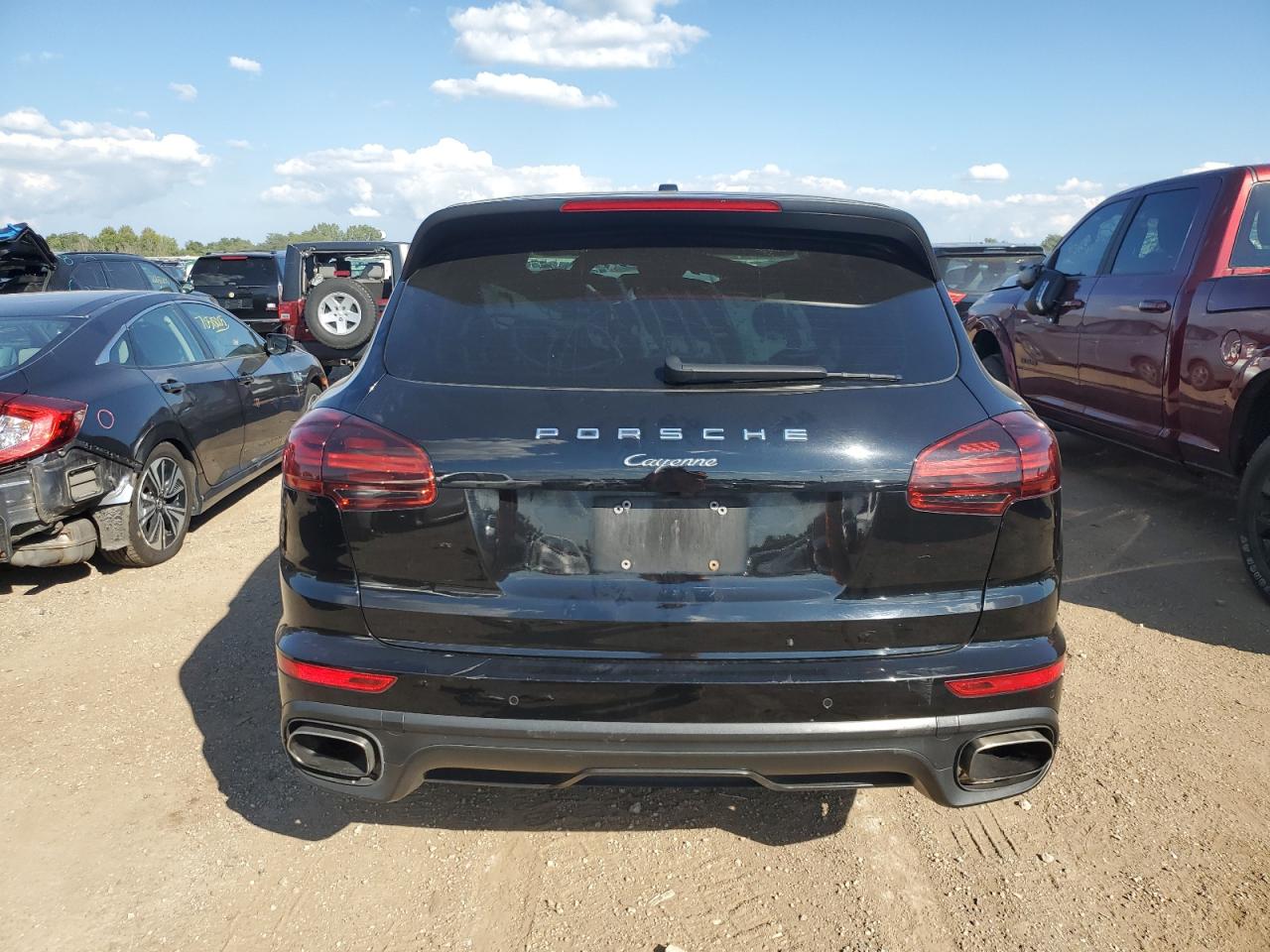 2017 Porsche Cayenne VIN: WP1AA2A24HKA82939 Lot: 70904905