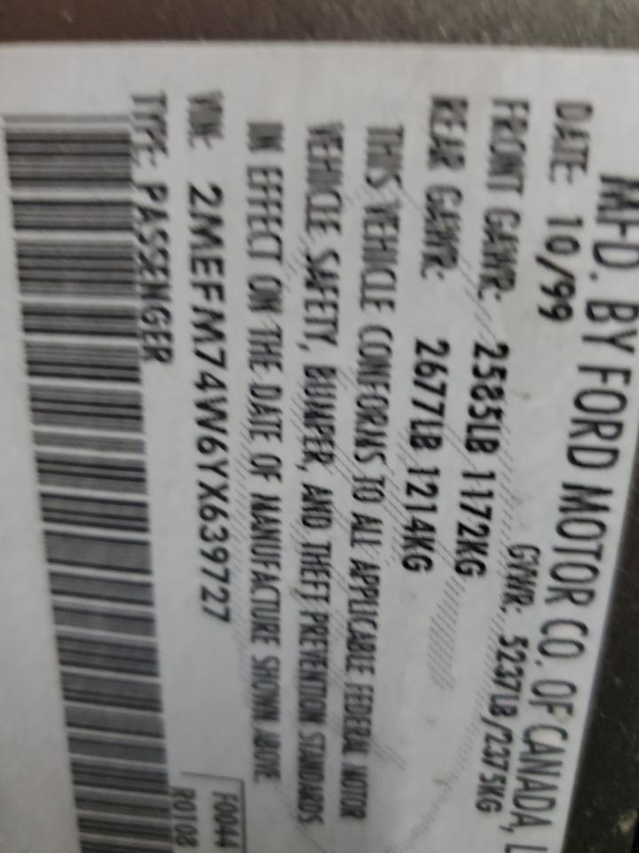 2000 Mercury Grand Marquis Gs VIN: 639727 Lot: 80020485