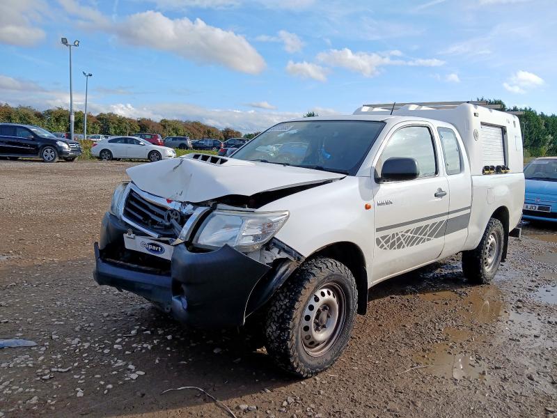 TOYOTA HILUX ACTI 2015