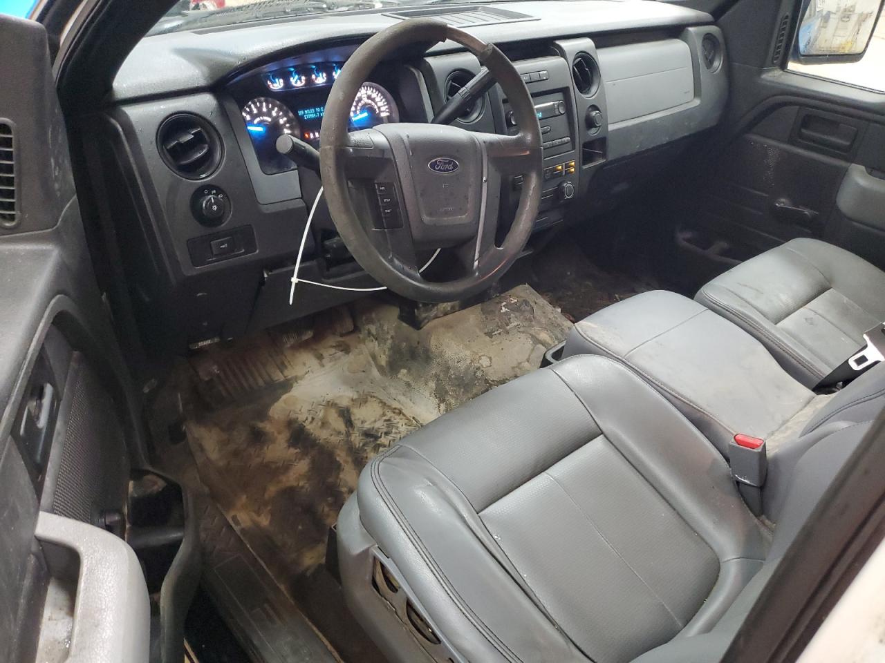 2014 Ford F150 VIN: 1FTMF1EM7EKD09381 Lot: 85949765