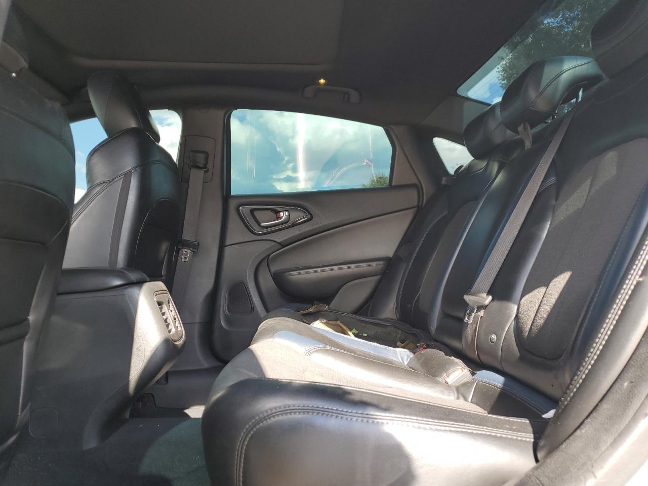 2015 Chrysler 200 S VIN: 1C3CCCBB4FN536678 Lot: 81871915