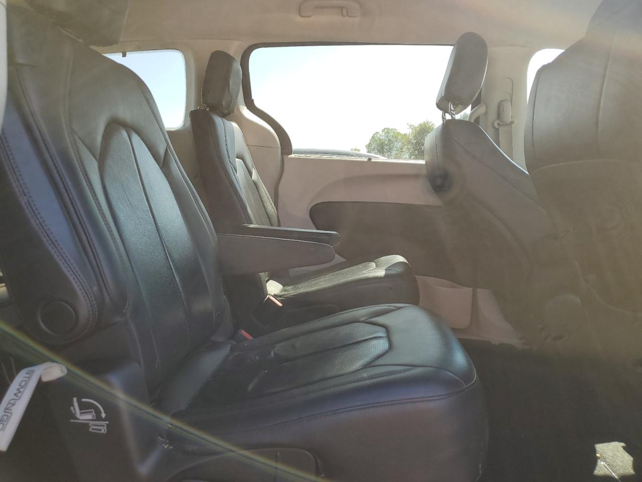 2019 Chrysler Pacifica Touring L VIN: 2C4RC1BG9KR548876 Lot: 80675515