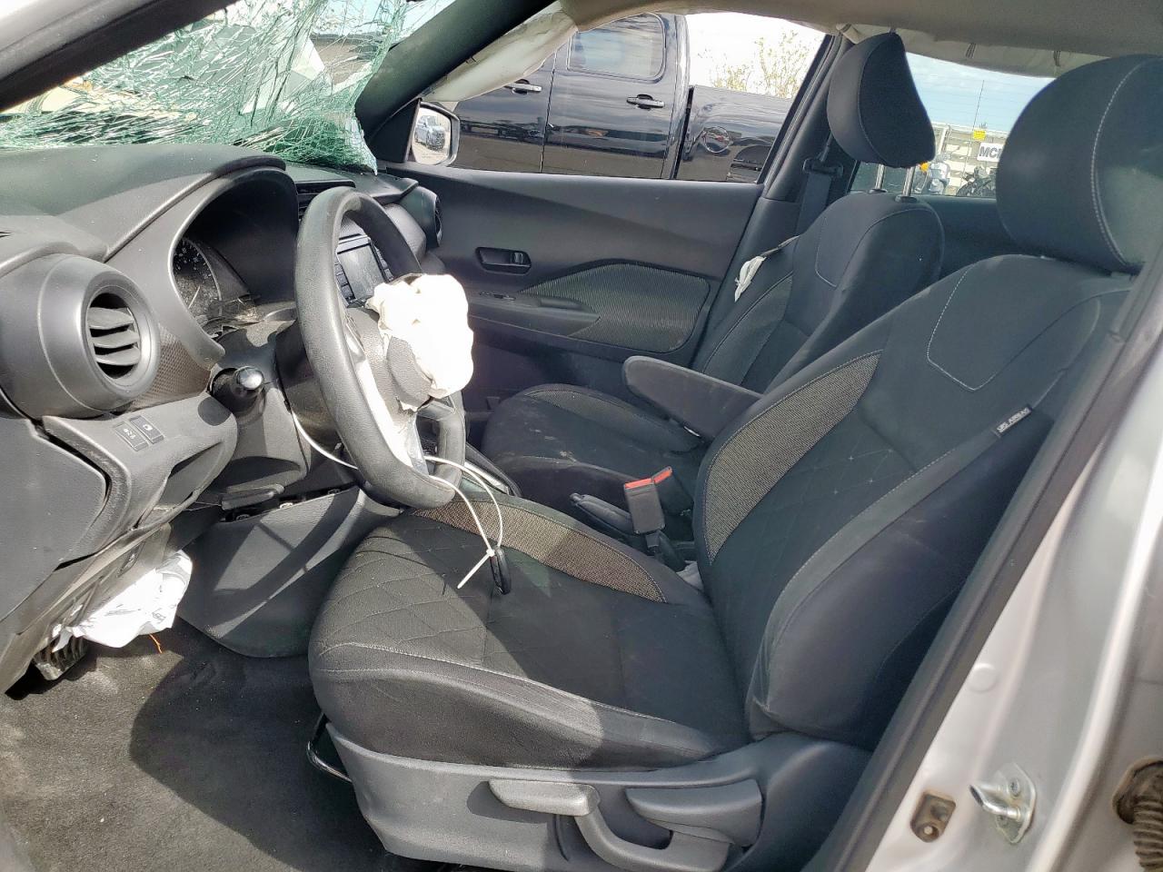 2019 Nissan Kicks S VIN: 3N1CP5CU9KL482058 Lot: 81781625