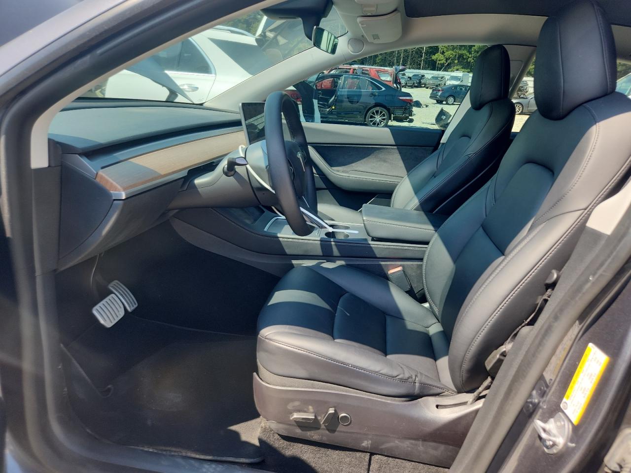 2022 Tesla Model Y VIN: 7SAYGDEF7NF469570 Lot: 81282565