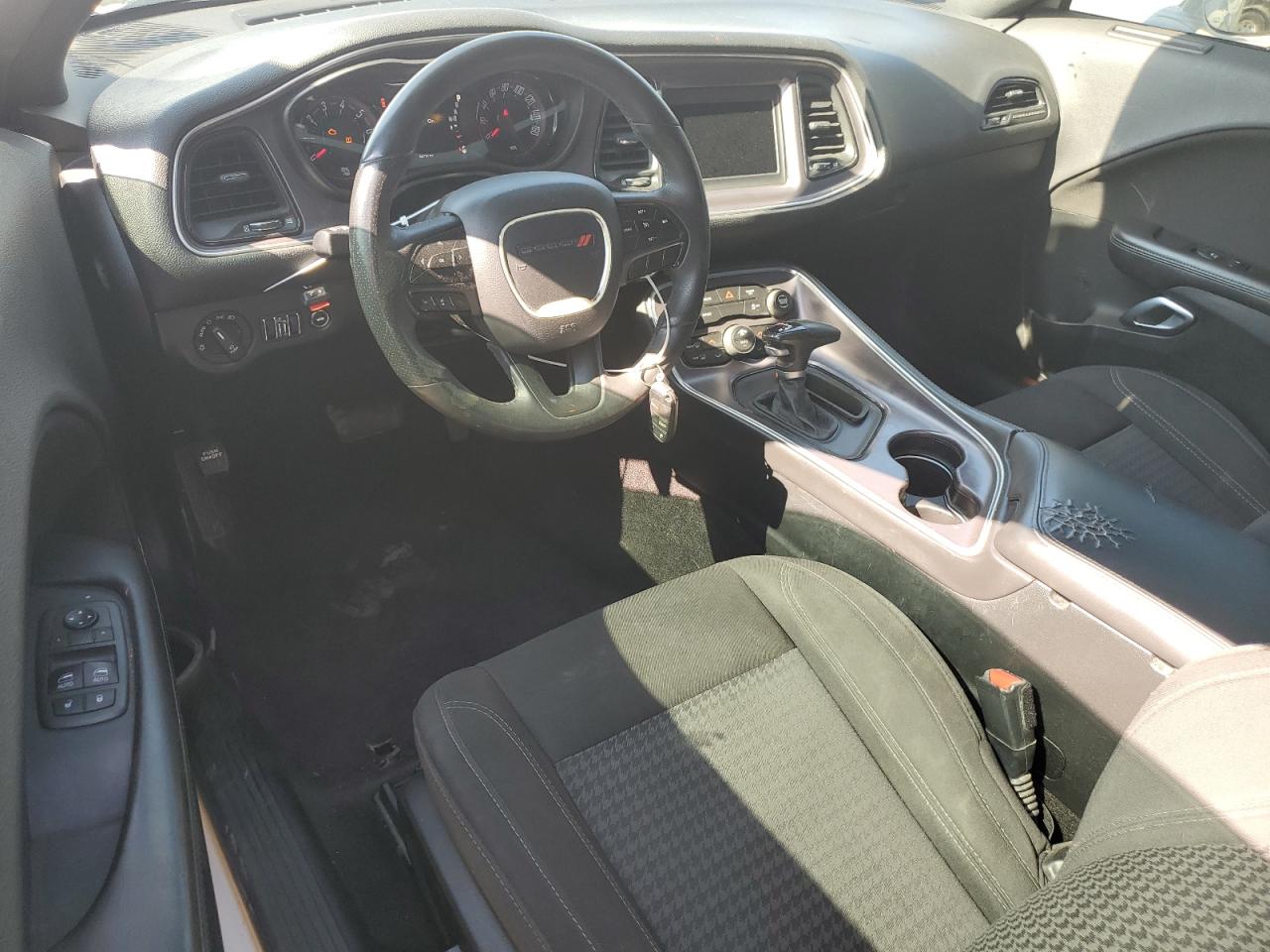 2018 Dodge Challenger Sxt VIN: 2C3CDZAG0JH219270 Lot: 80861885