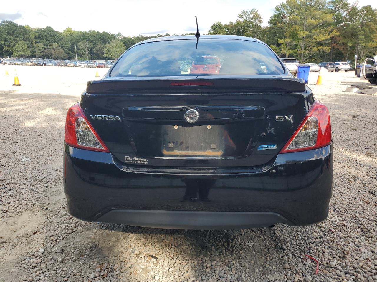 2015 Nissan Versa S VIN: 3N1CN7AP9FL835581 Lot: 80120645