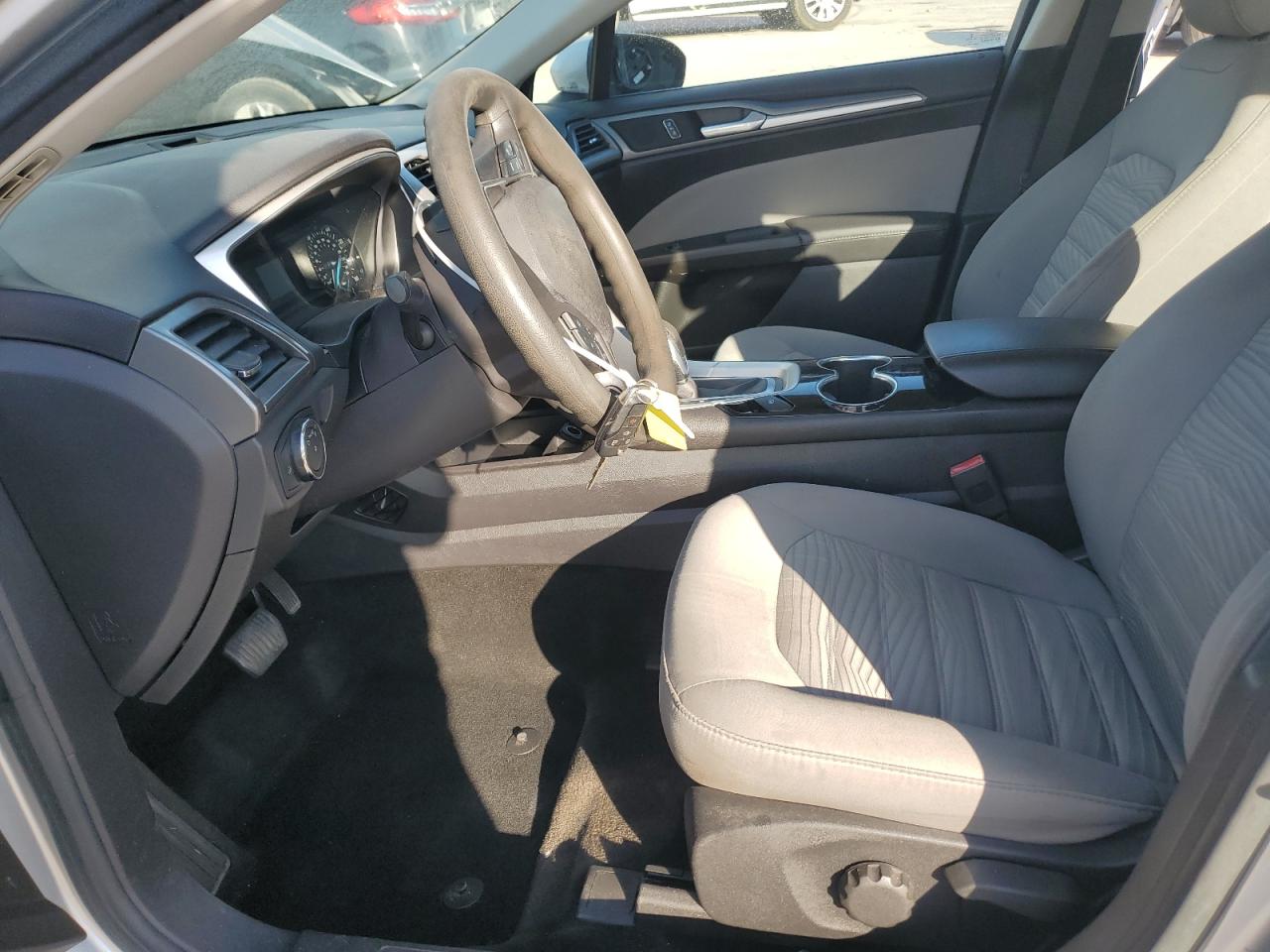 2016 Ford Fusion S VIN: 1FA6P0G77G5126755 Lot: 84699015