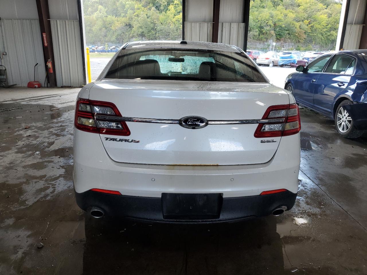 2014 Ford Taurus Sel VIN: 1FAHP2E84EG139142 Lot: 71729425