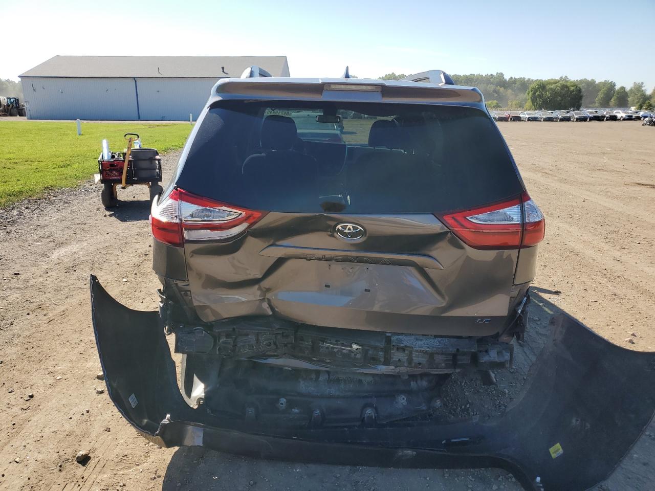 2019 Toyota Sienna Le VIN: 5TDKZ3DC4KS998299 Lot: 84719945