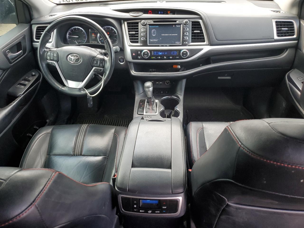 2019 Toyota Highlander Se VIN: 5TDJZRFH6KS704358 Lot: 68586015