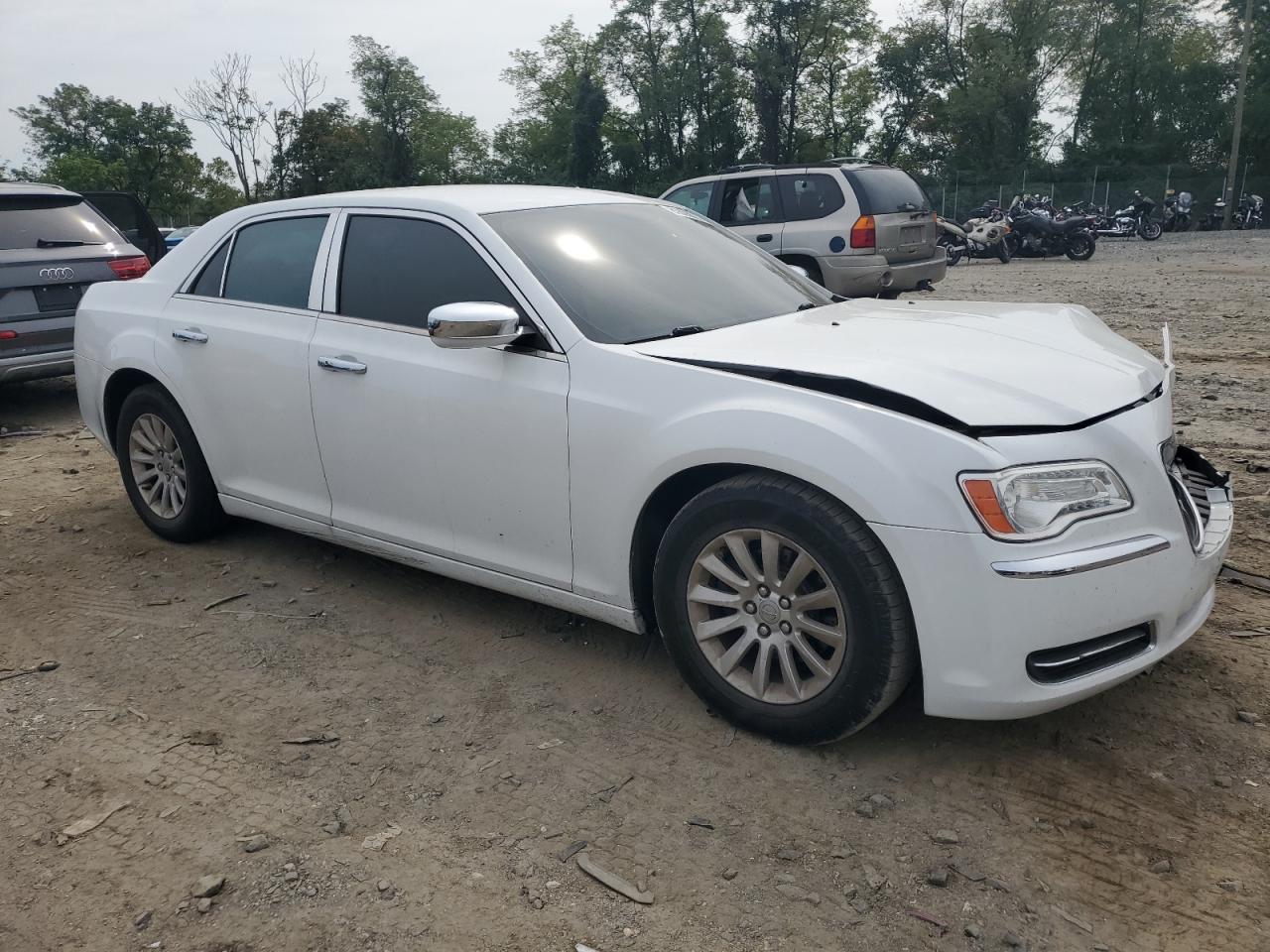 2014 Chrysler 300 VIN: 2C3CCAAG0EH335742 Lot: 81328825
