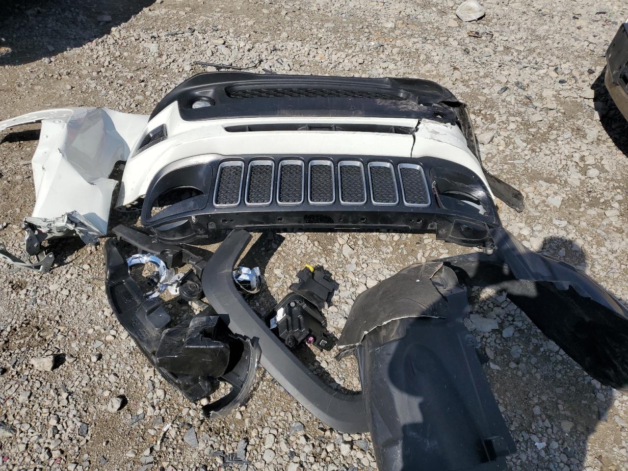 2022 Jeep Renegade Latitude VIN: ZACNJDB11NPN53674 Lot: 81476725