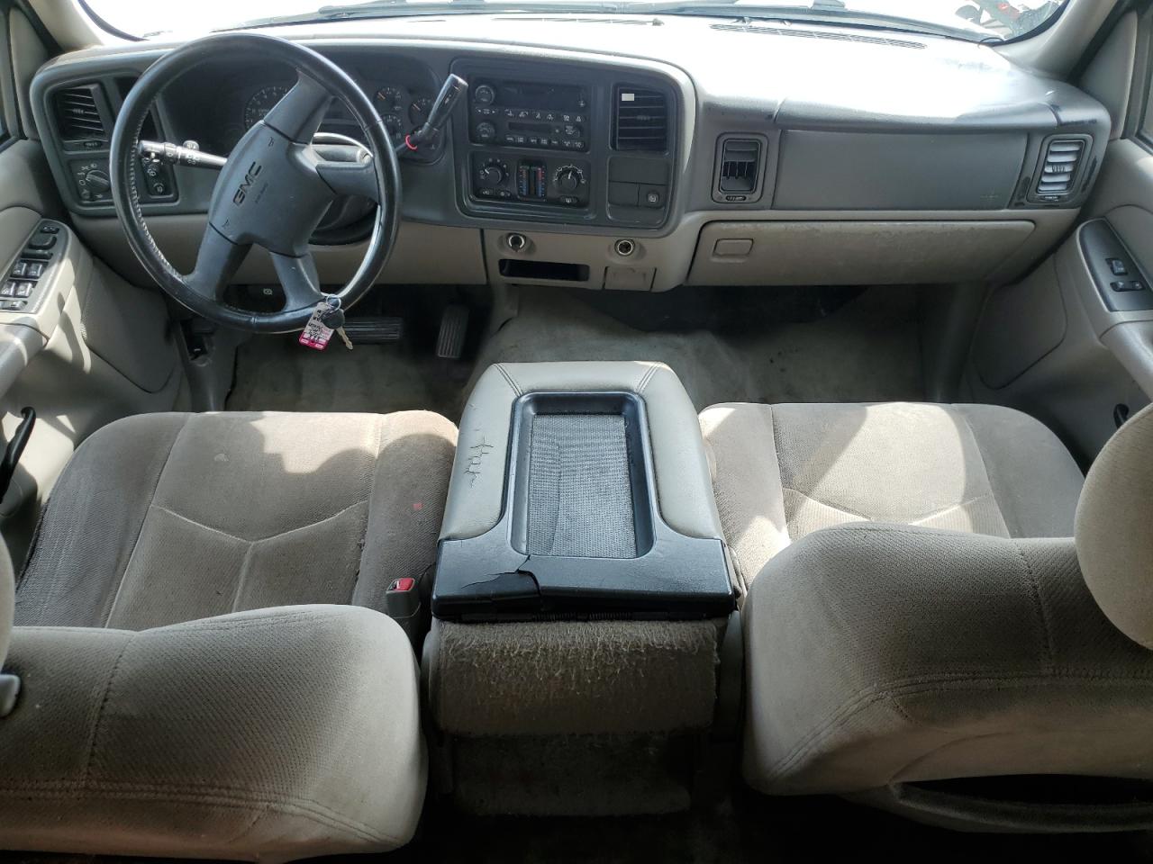 2004 GMC Yukon VIN: 1GKEC13V44R117807 Lot: 81279225