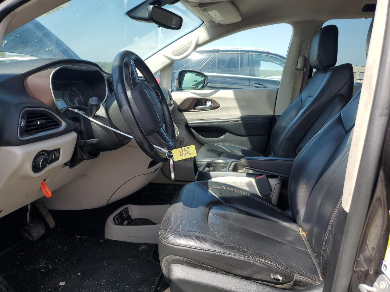 2017 Chrysler Pacifica Touring L VIN: 2C4RC1BG4HR667489 Lot: 81578135