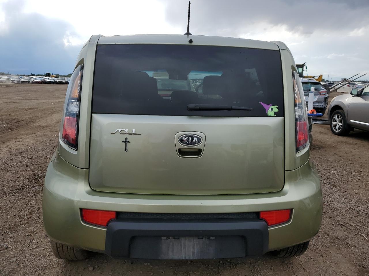 2011 Kia Soul + VIN: KNDJT2A27B7203209 Lot: 80856555
