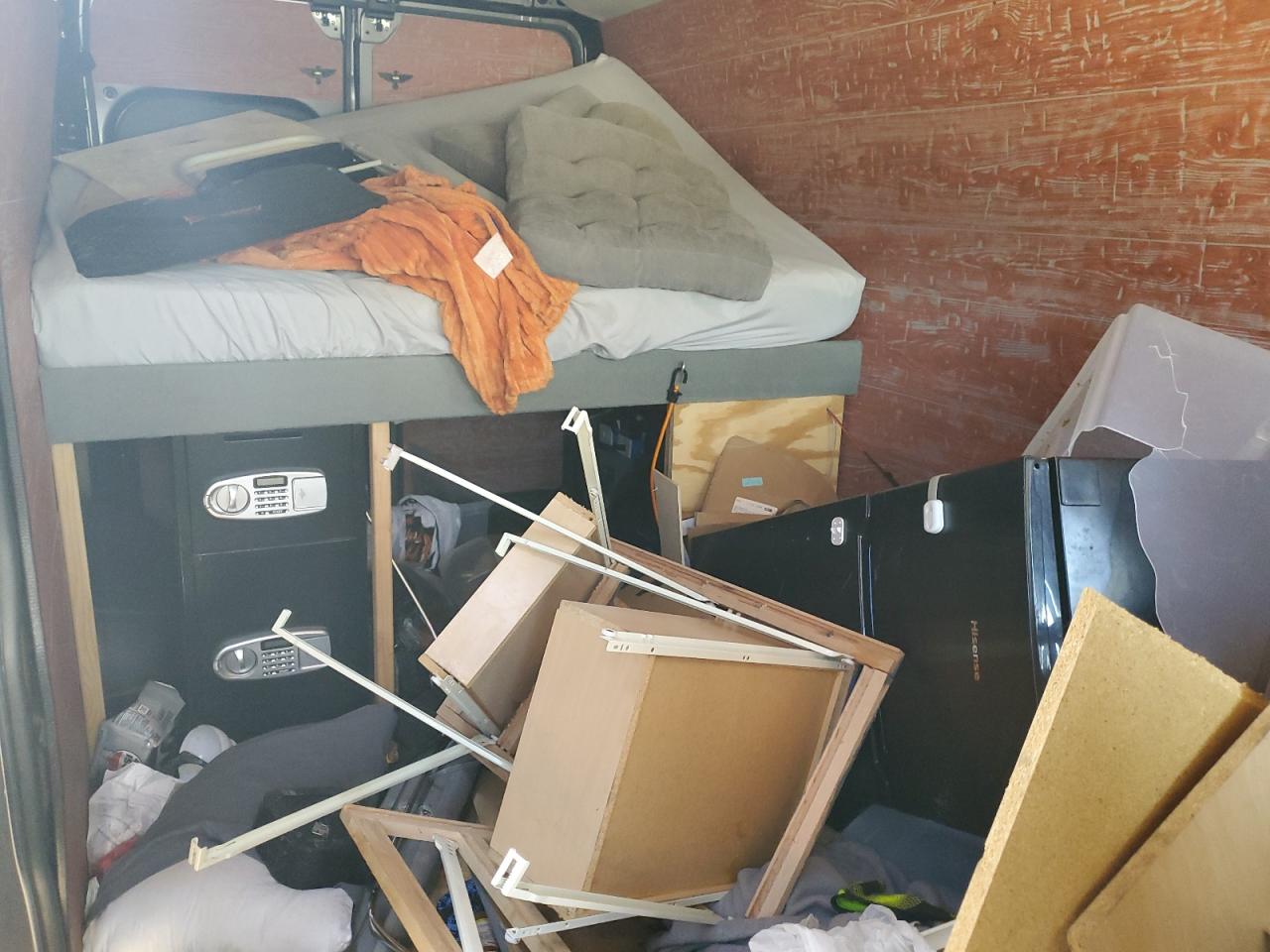 2018 Ram Promaster 2500 2500 High VIN: 3C6TRVDG2JE141627 Lot: 81561545