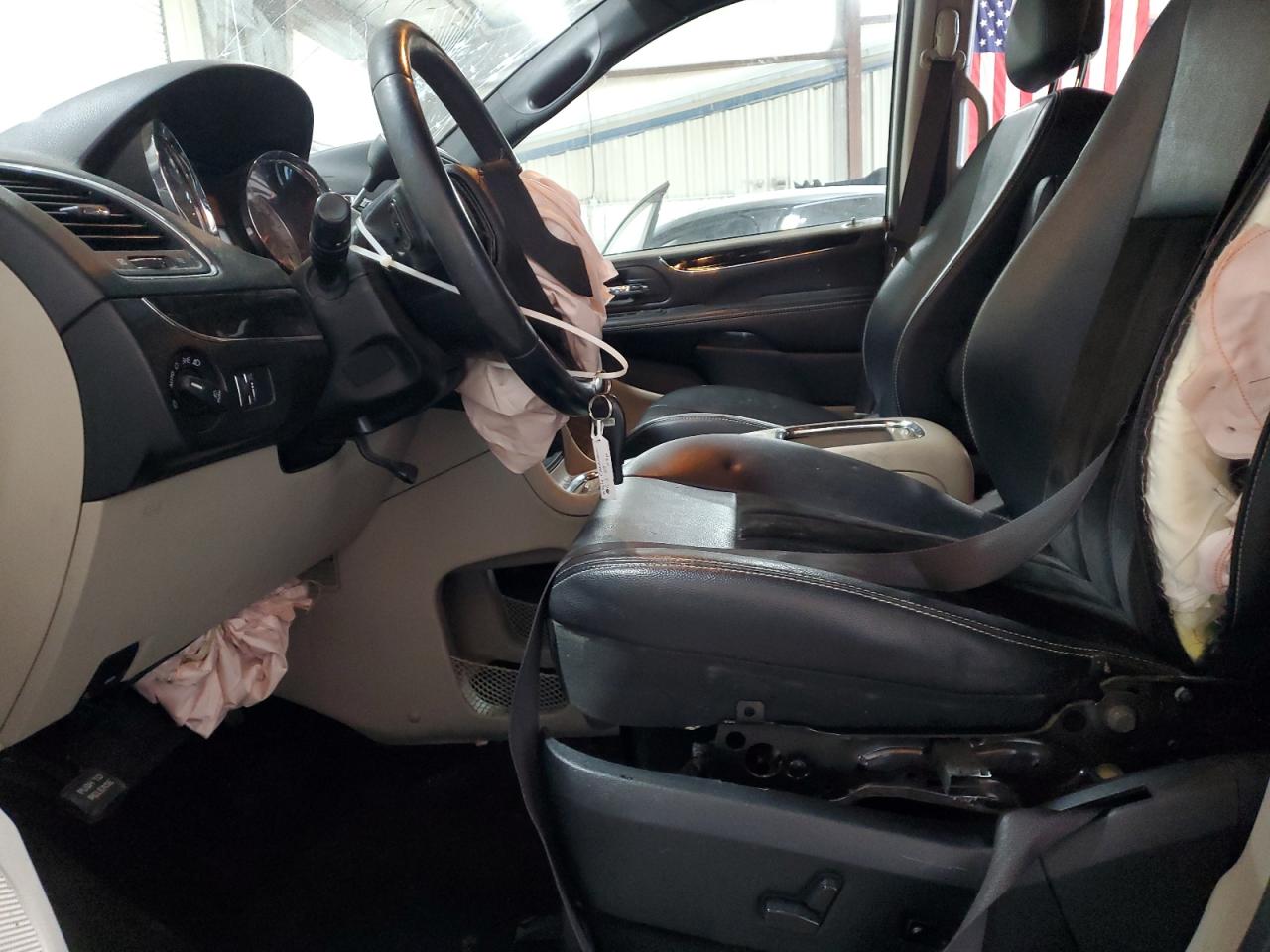 2017 Dodge Grand Caravan Sxt VIN: 2C4RDGCG1HR827584 Lot: 71980025