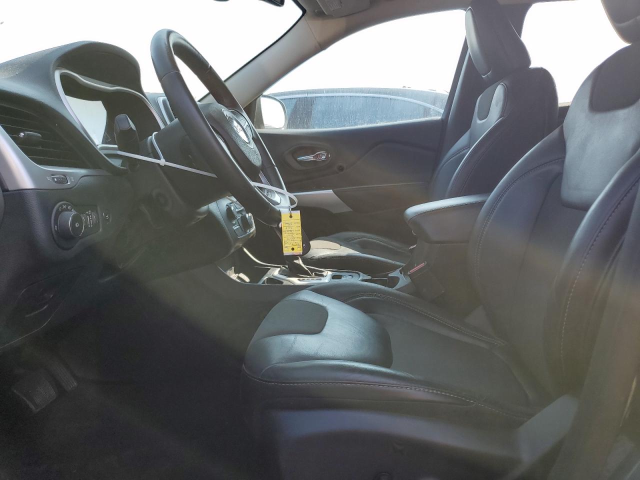 2018 Jeep Cherokee Latitude Plus VIN: 1C4PJLLB6JD534057 Lot: 70677125