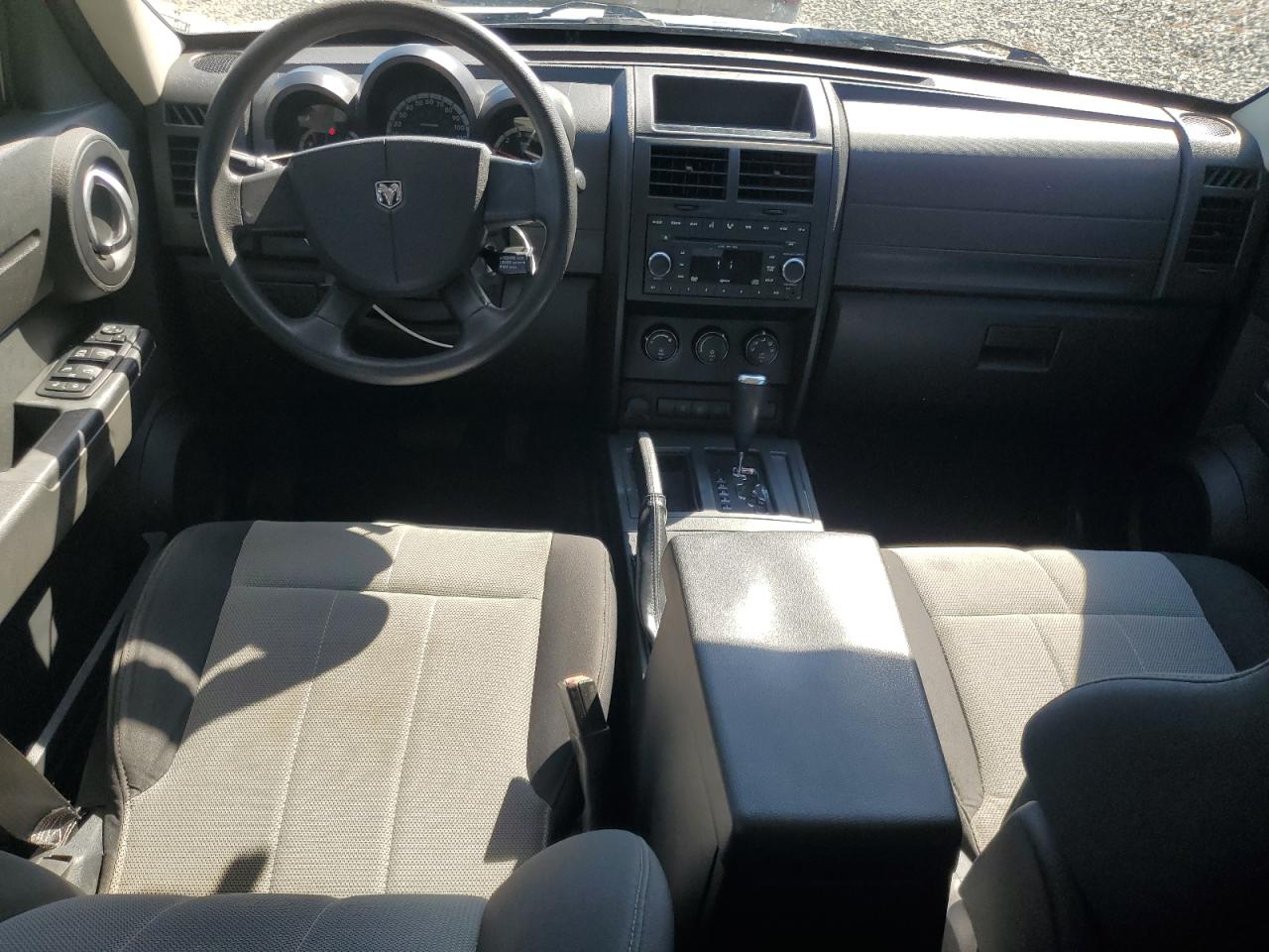 2007 Dodge Nitro Sxt VIN: 1D8GT28K17W727700 Lot: 83789135