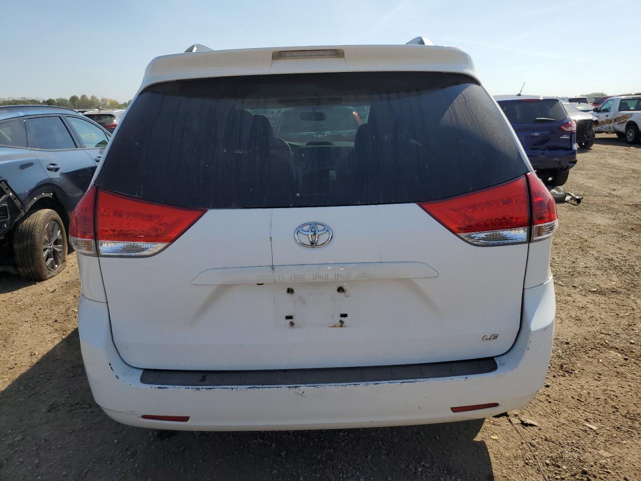 2011 Toyota Sienna Le VIN: 5TDKK3DC8BS015029 Lot: 81069855