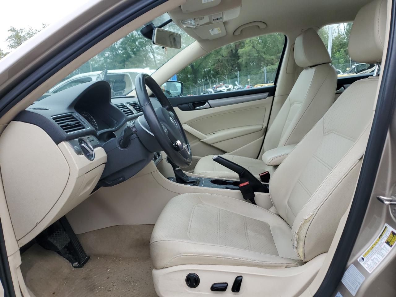 2015 Volkswagen Passat S VIN: 1VWAT7A38FC058035 Lot: 80244385