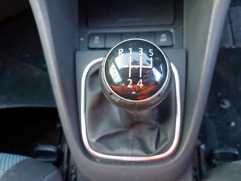 2011 VOLKSWAGEN GOLF 1.6 TDI 105 BLUEMOTION 5DR