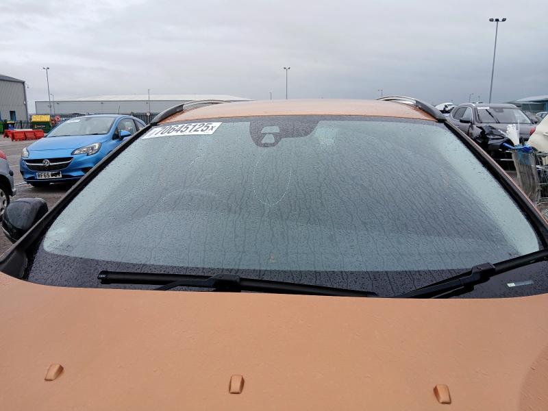 2013 VOLVO V40 CROSS COUNTRY LUX