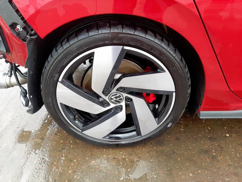 2024 VOLKSWAGEN GOLF GTI TSI S-A 
