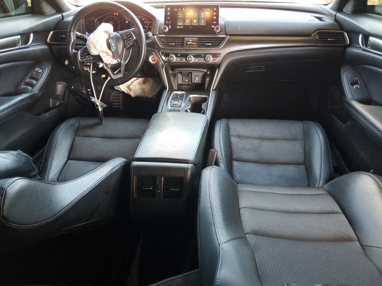 2018 Honda Accord Sport VIN: 1HGCV2F31JA043822 Lot: 81233325