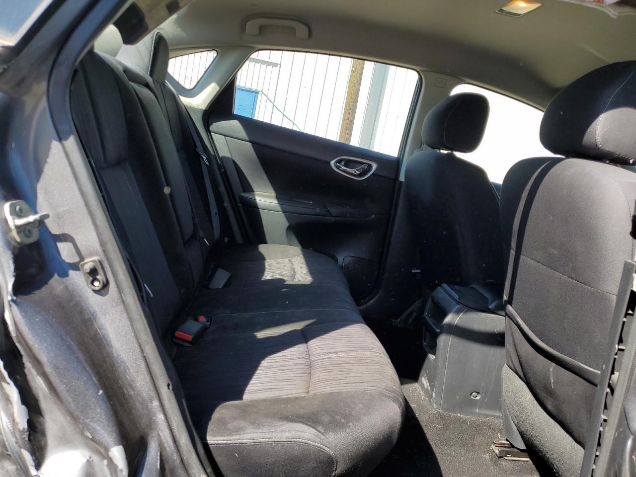 2017 Nissan Sentra S VIN: 3N1AB7AP6HL702389 Lot: 81081615