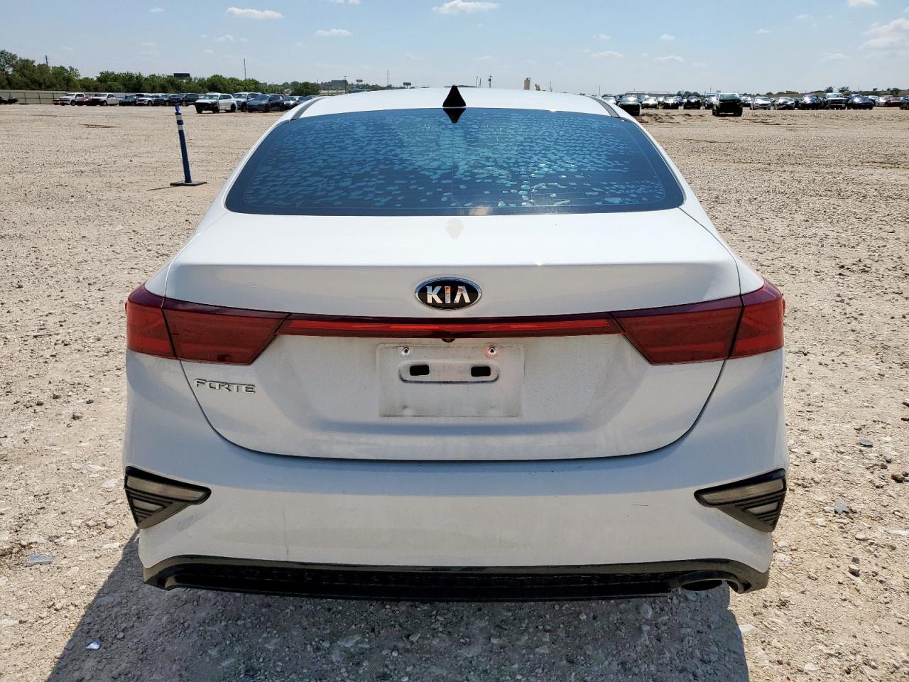 2021 Kia Forte Fe VIN: 3KPF24AD1ME368844 Lot: 80085235
