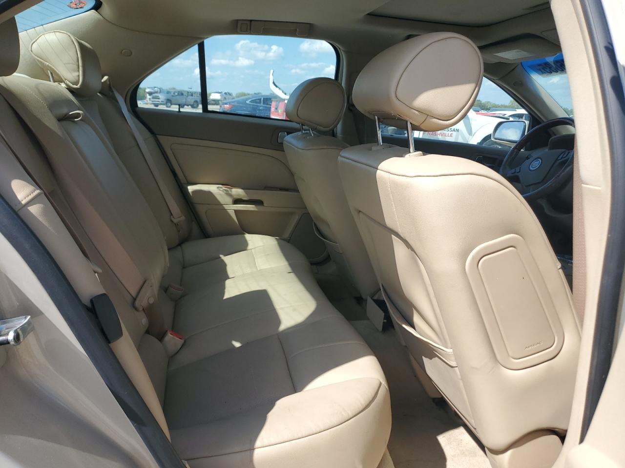 2007 Cadillac Sts VIN: 1G6DW677370182098 Lot: 84406035