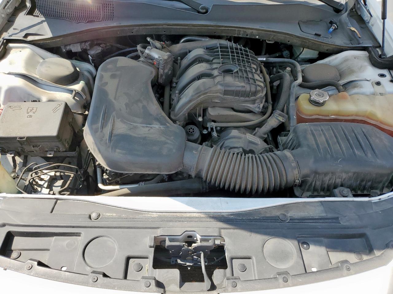 2016 Chrysler 300 Limited VIN: 2C3CCAAG2GH207005 Lot: 80636715