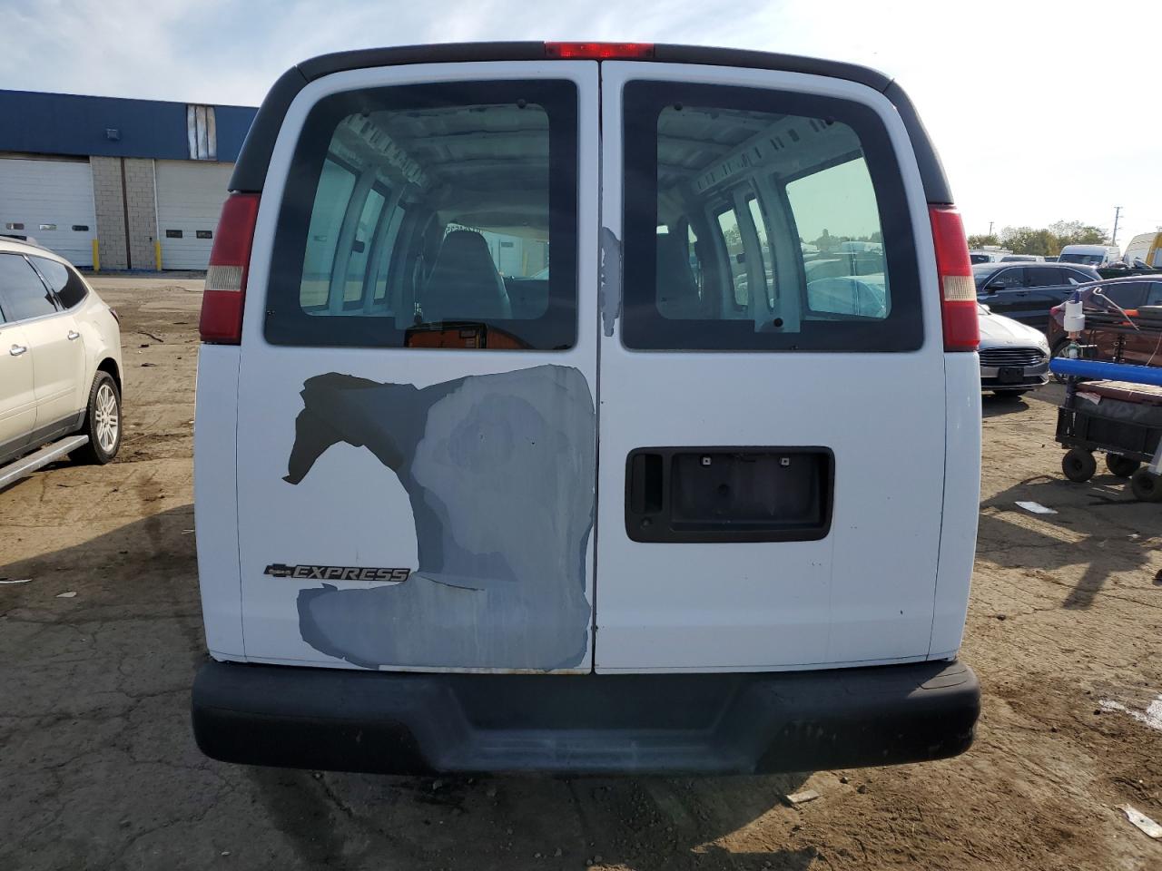 2007 Chevrolet Express G1500 VIN: 1GCFG15X871184979 Lot: 81254635