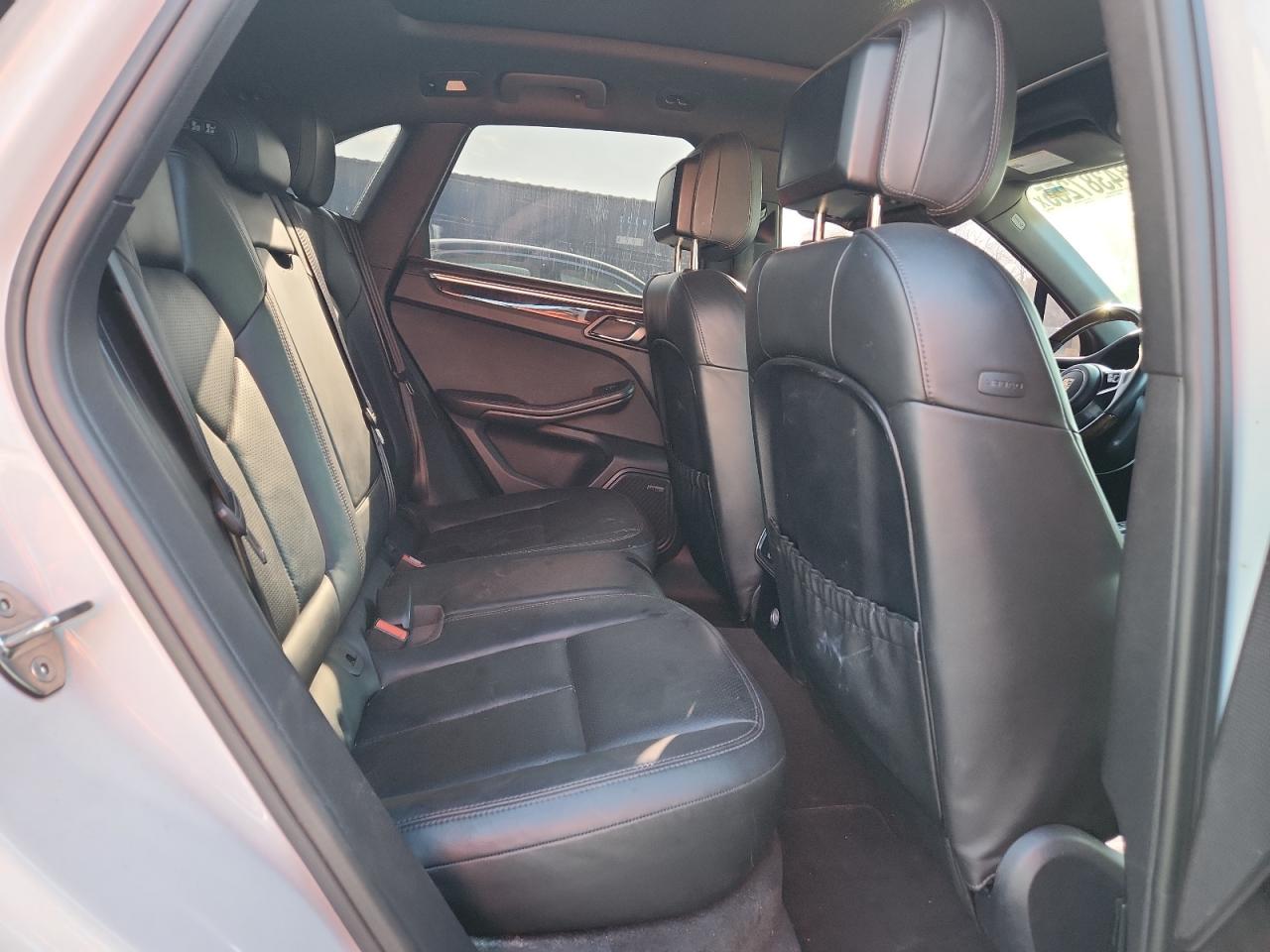 2017 Porsche Macan S VIN: WP1AB2A50HLB21690 Lot: 84387255