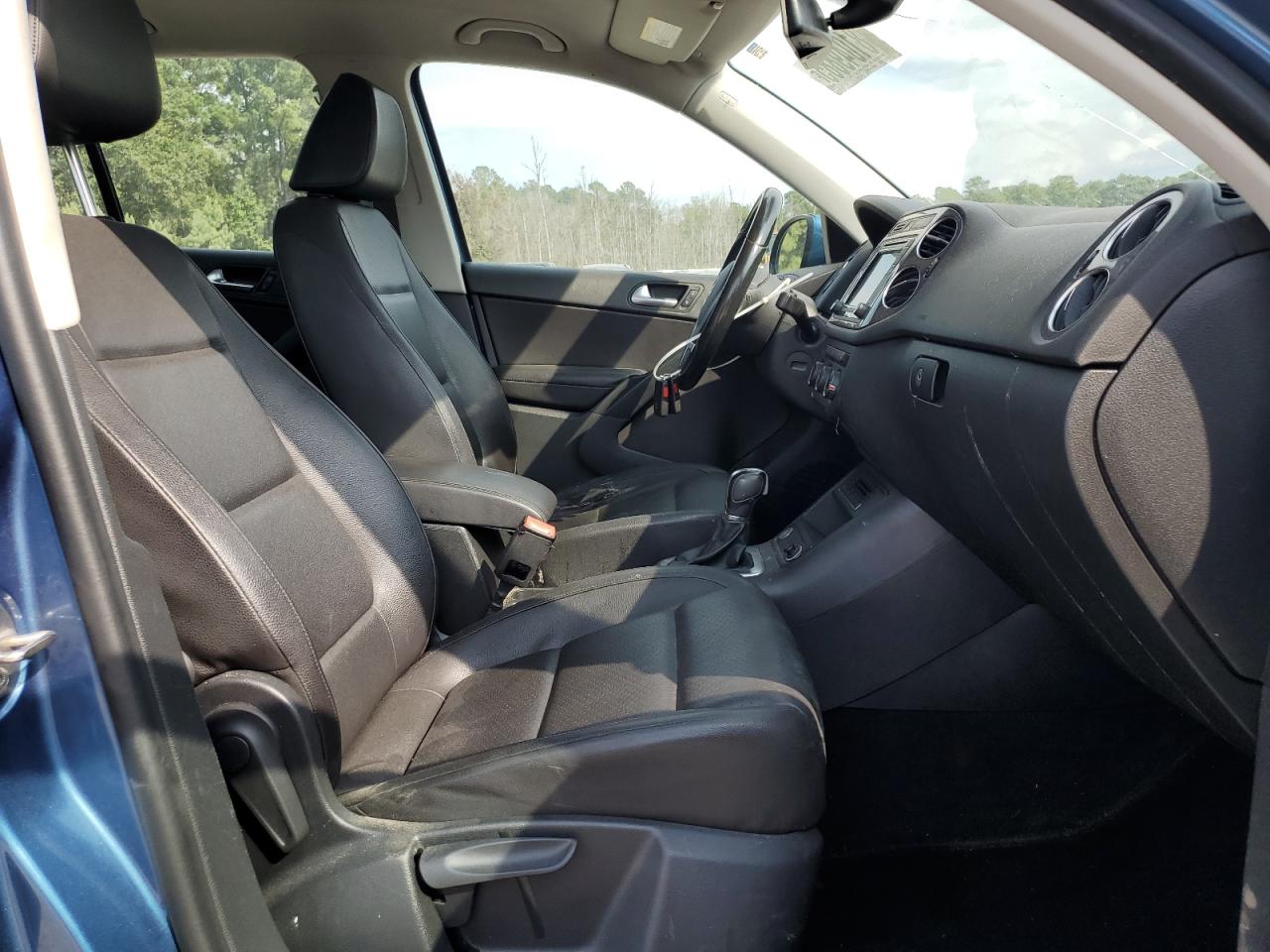 2017 Volkswagen Tiguan S VIN: WVGAV7AX7HW503183 Lot: 81049885