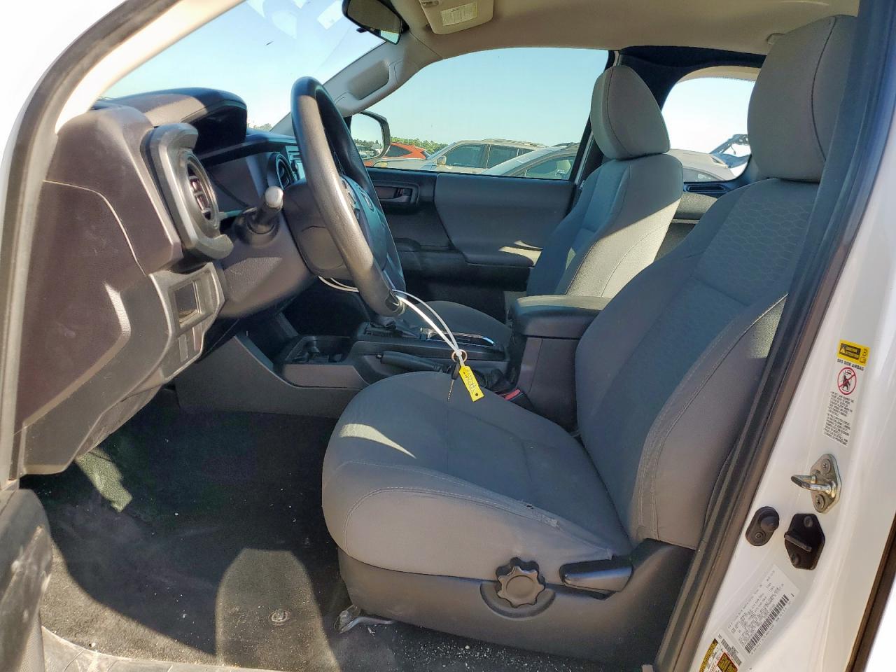 2017 Toyota Tacoma Access Cab VIN: 5TFRX5GN9HX083271 Lot: 81629045