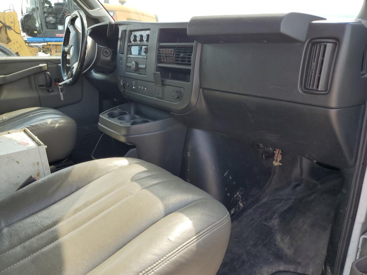 2019 Chevrolet Express G2500 VIN: 1GCWGAFP4K1165577 Lot: 83815495