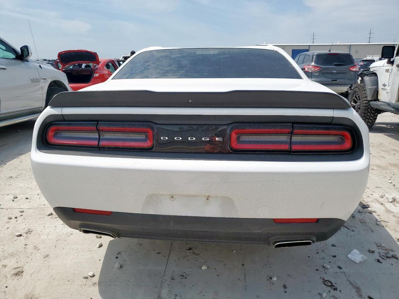 2018 Dodge Challenger Sxt VIN: 2C3CDZAG1JH270468 Lot: 71677745