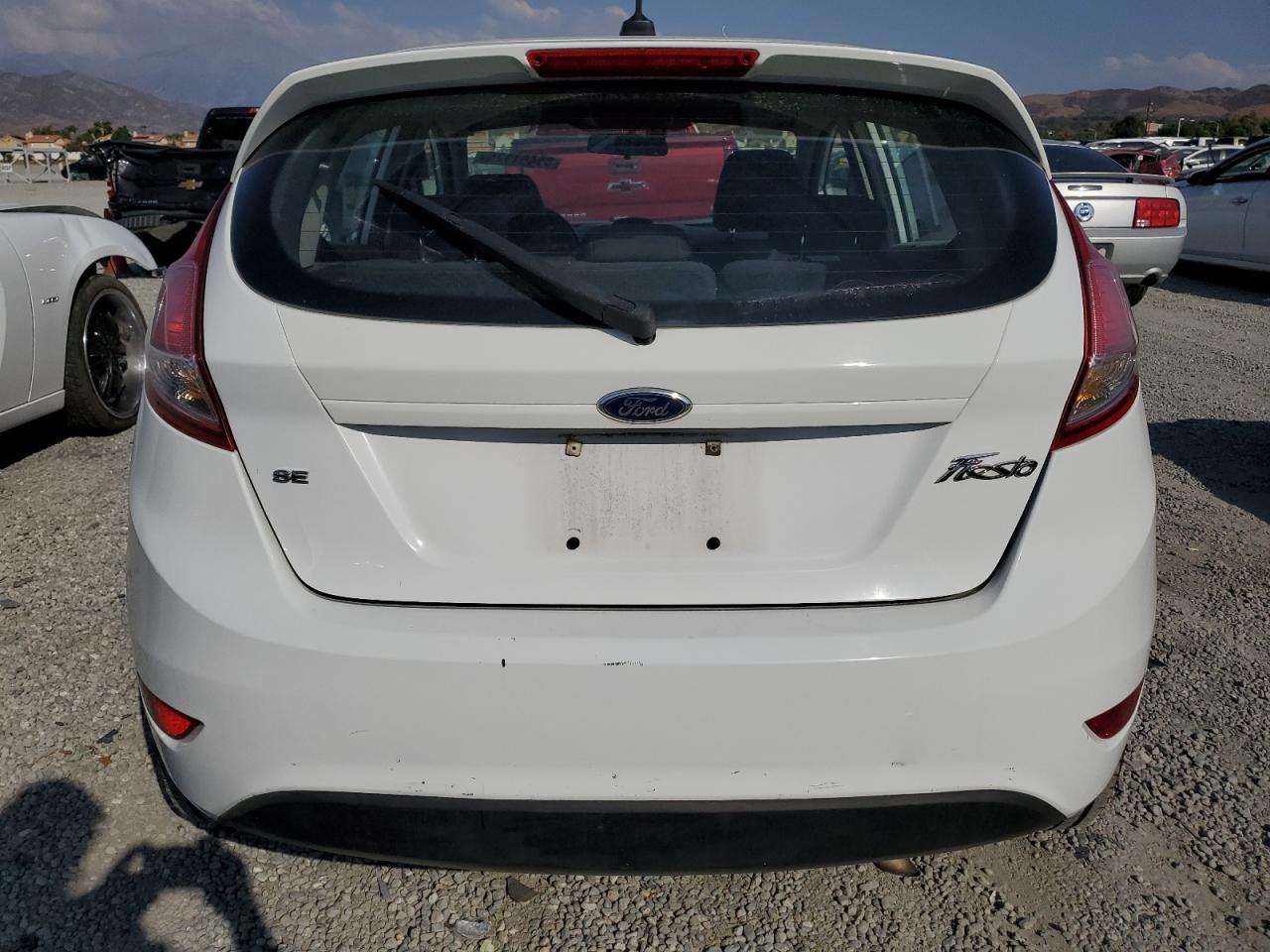2015 Ford Fiesta Se VIN: 3FADP4EJ1FM108211 Lot: 81461175