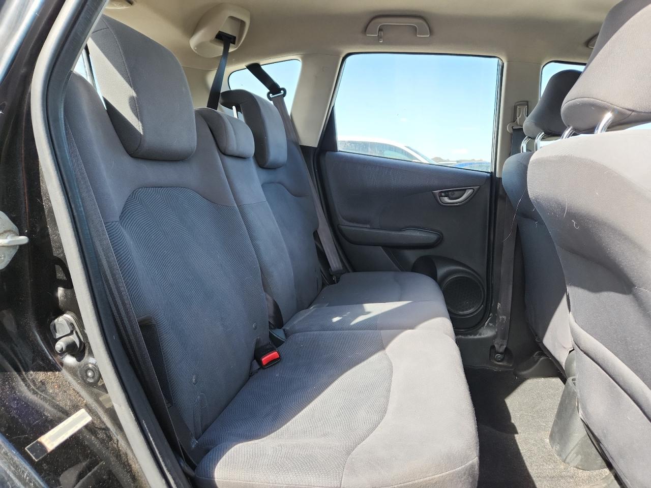 2013 Honda Fit VIN: JHMGE8H35DC037786 Lot: 84584715