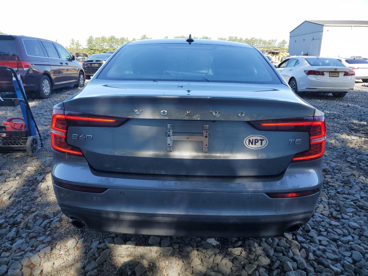 2020 Volvo S60 T5 Momentum VIN: 7JR102FK3LG03737 Lot: 71472665