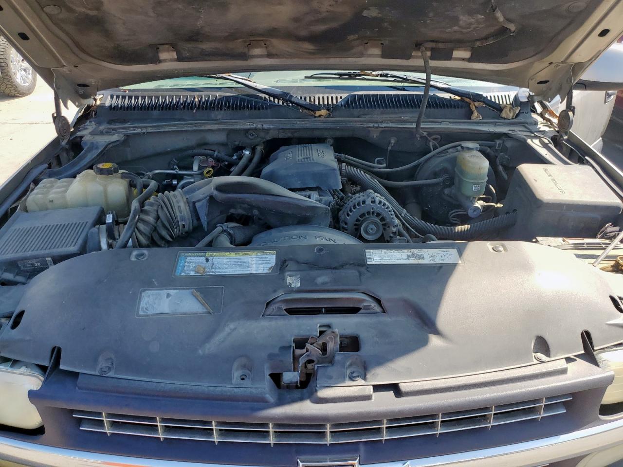 2000 Chevrolet Suburban C1500 VIN: 3GNEC16T7YG130716 Lot: 80518535
