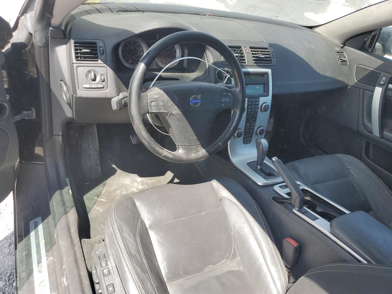 2011 Volvo C70 T5 VIN: YV1672MCXBJ116710 Lot: 80161475