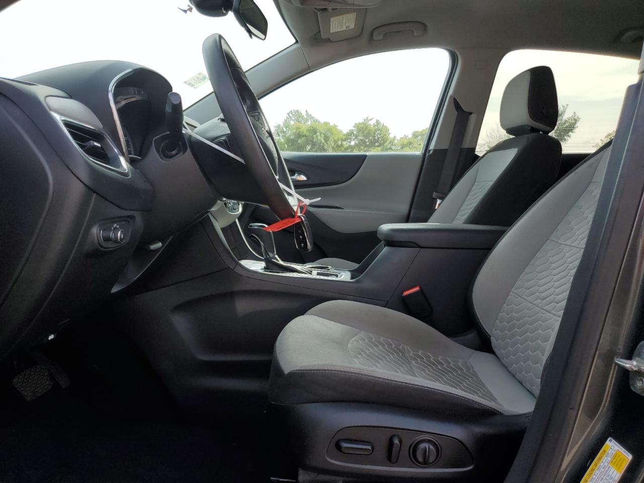 2020 Chevrolet Equinox Ls VIN: 3GNAXHEV3LS565611 Lot: 71737075