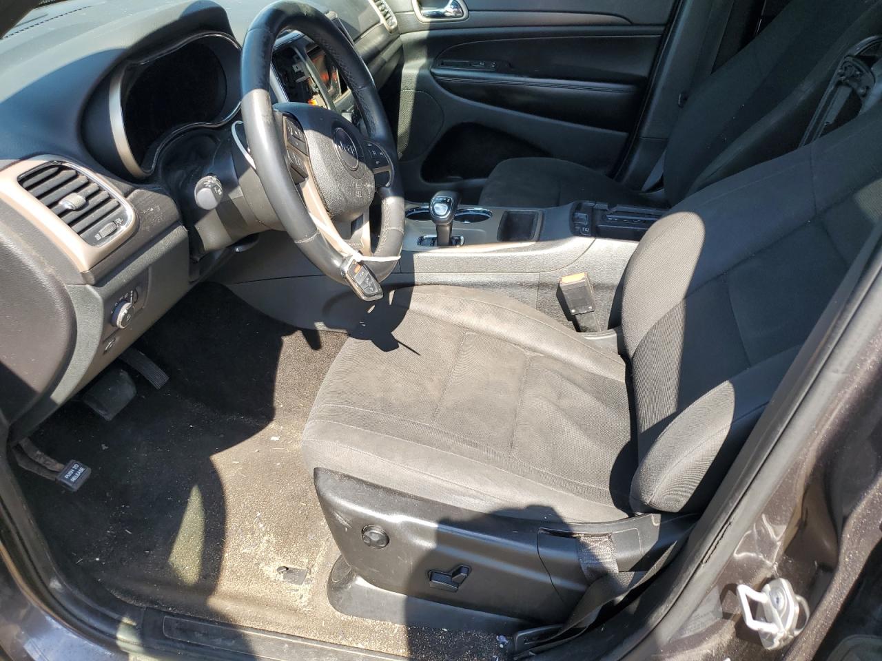 2015 Jeep Grand Cherokee Laredo VIN: 1C4RJFAG0FC765185 Lot: 71142845