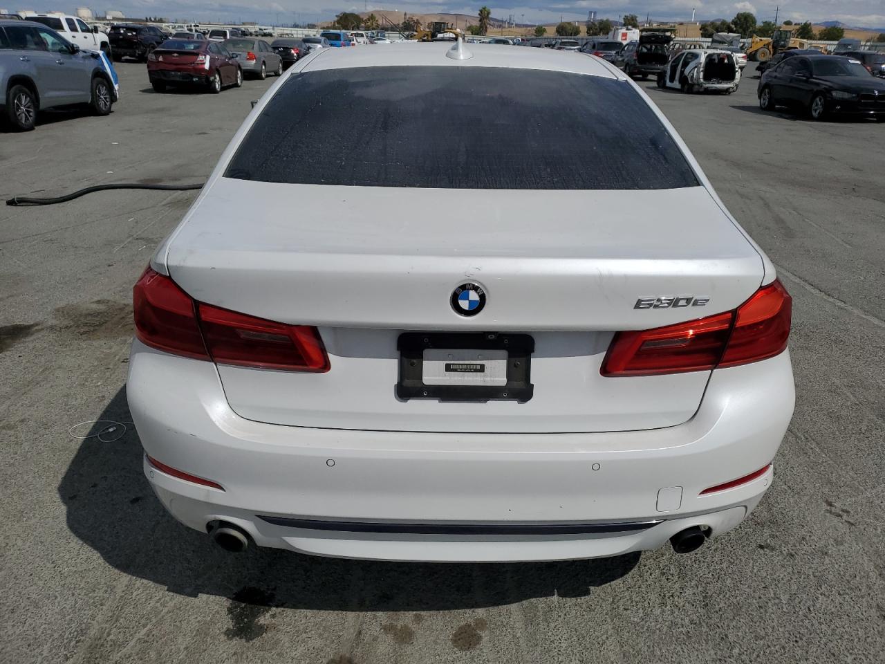 2018 BMW 530E VIN: WBAJA9C59JB033045 Lot: 71889755