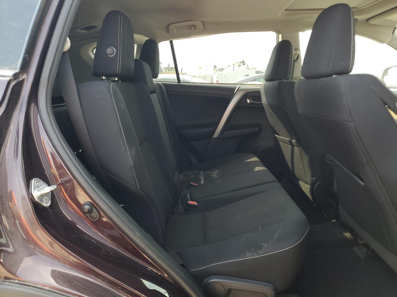 2017 Toyota Rav4 Xle VIN: 2T3RFREV8HW640141 Lot: 80719005