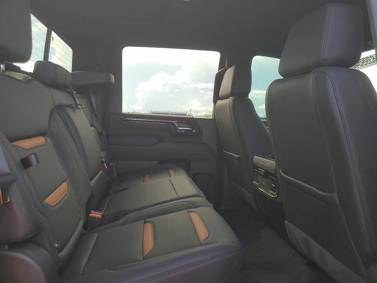 2025 GMC Sierra K2500 At4 VIN: 1GT4UPE75SF295603 Lot: 83995485